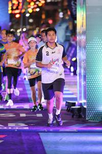 BIB: 152, 3575
                            <button type="button" onclick="openModal(28181488)" class="btn btn-primary btn-sm float-right btn-popup" data-toggle="modal" data-target=".modal-high-quality">
                        <i class="fas fa-shopping-cart"></i> Add to Cart
                    </button>
                                            <button type="button" onclick="isThisMe(28181488, true)" class="btn btn-success btn-sm float-right btn-popup btn-isme hidden" data-toggle="tooltip" data-placement="bottom" title="นี่คือรูปของคุณใช่ไหม คลิกที่นี่เพื่อเอาเข้าอัลบั้ม">
                        <i class="fas fa-plus"></i> Add to album
                    </button>
                    <button type="button" onclick="isThisMe(28181488, false)" class="btn btn-warning btn-sm float-right btn-popup btn-isnotme hidden">
                        <i class="fas fa-ban"></i> Remove from album
                    </button>